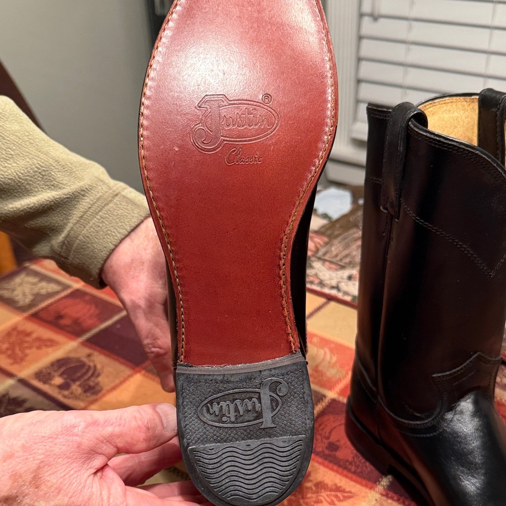 Justin Boots Black Leather Western Boots - Picture 2 of 4